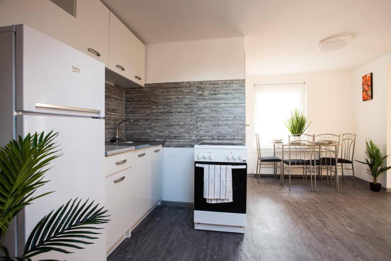 Csigahaz Apartman بيتْش المظهر الخارجي الصورة