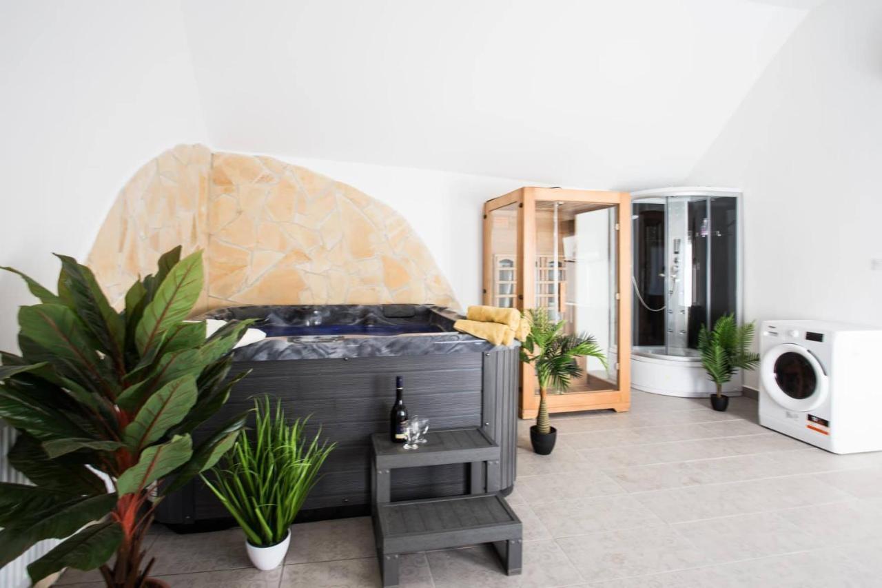 Csigahaz Apartman بيتْش المظهر الخارجي الصورة